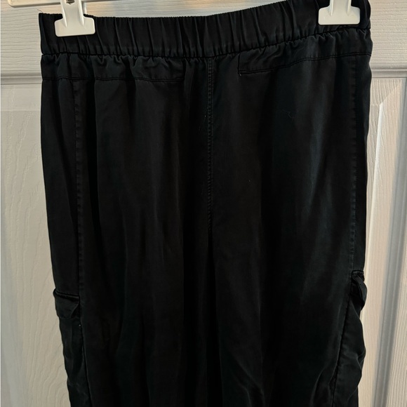 Lululemon Move Lightly cargo Pant *25" - Picture 7 of 7